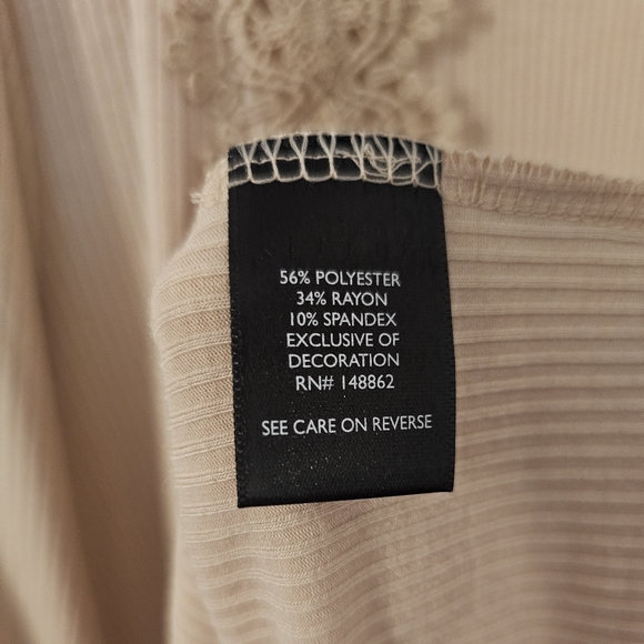 Torrid Top - Picture 3 of 4